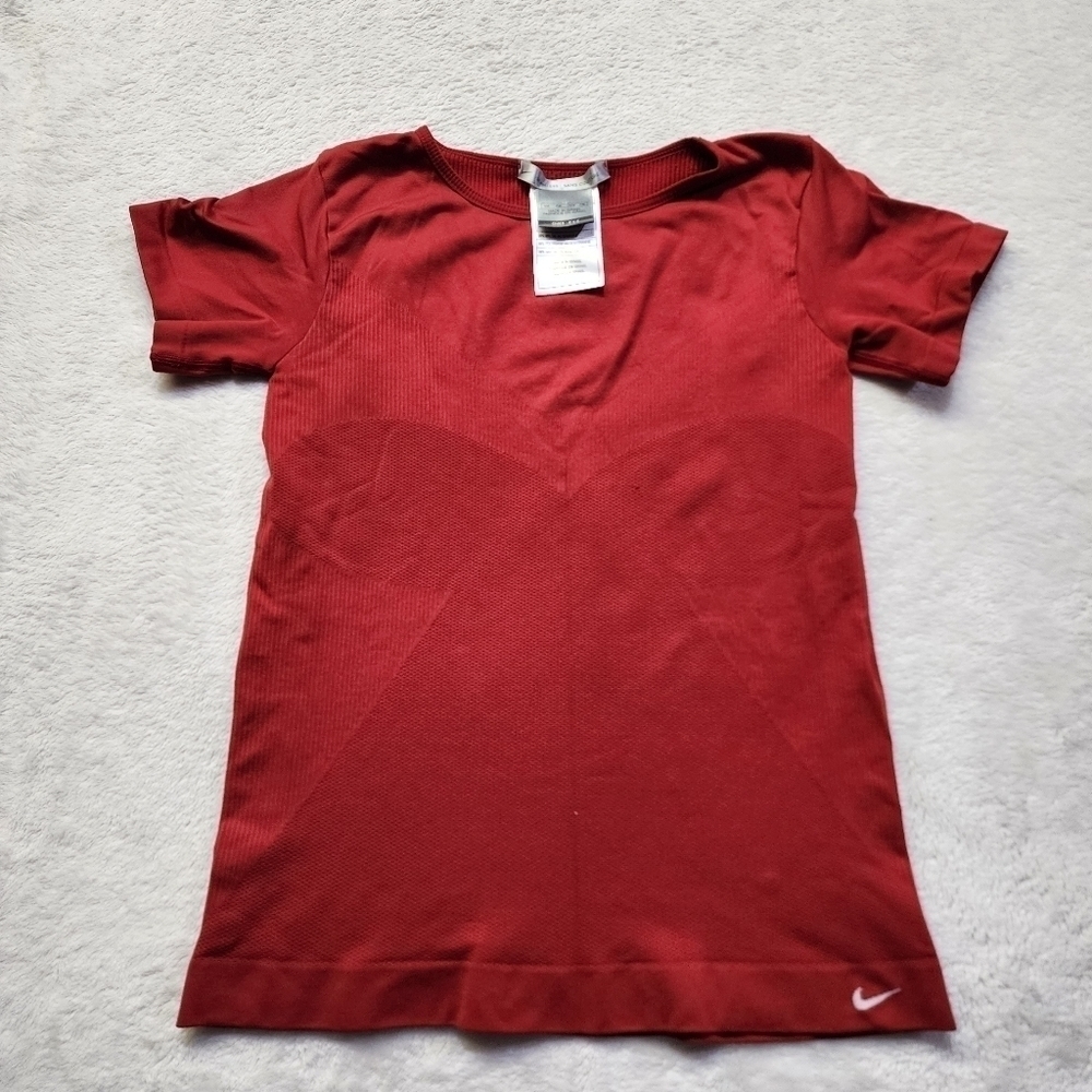 Nike Women's Red Short Sleeve Athletic Tee